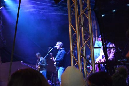 Včeraj je prvi koncert Pravljičnega Kamnik privabil število obiskovalcev (31)